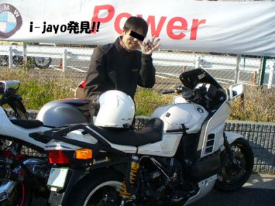 ｉ-jayoのなべさんに遭遇！とうとう宗旨替えかと思いきや、隣のオートバックスにご用との事でした