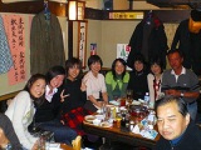 今回参加のご婦人方。<br />プライバシーに配慮して（？）縮小。<br /><br />ＰＳ．工場長は別に怒っているわけではありません、念のため。