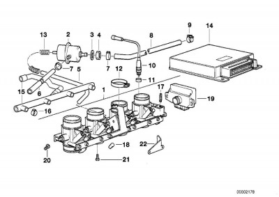 インジェクションレールからpressure regulator （#8）<br />pressure regulator からインジェクションレール  （#6）