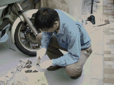 IMG_5061_2_3_1.JPG (37.54 KiB) 閲覧された回数 11223 回 キャリパのピンを清掃するちにーる氏