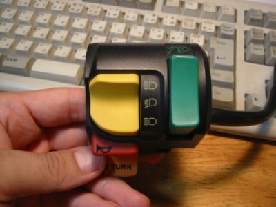 IMG_5221_2_1.JPG (33.67 KiB) 閲覧された回数 5316 回 R、K共通?左コンビスイッチ