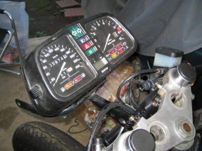 IMG_1011.JPG (64.06 KiB) 閲覧された回数 4407 回 DUCATIのフレームのピッタリのKメーター