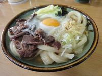 最強の吉田うどん・・・渡辺屋「肉玉大」です・・・