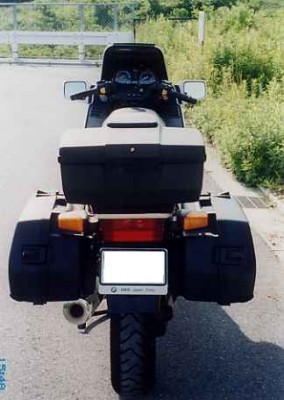 BMW-06.jpg